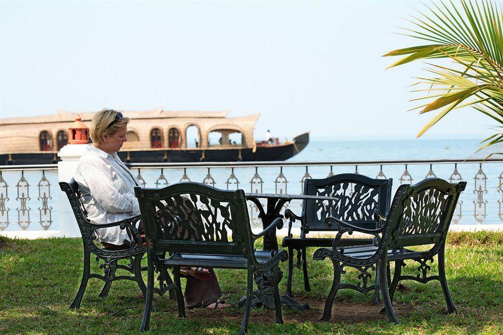 Cocobay Resort Кумараком Ресторан фото